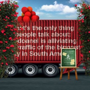 Tourist Photography Background Truck Red Roses Blue Sky Backdrops